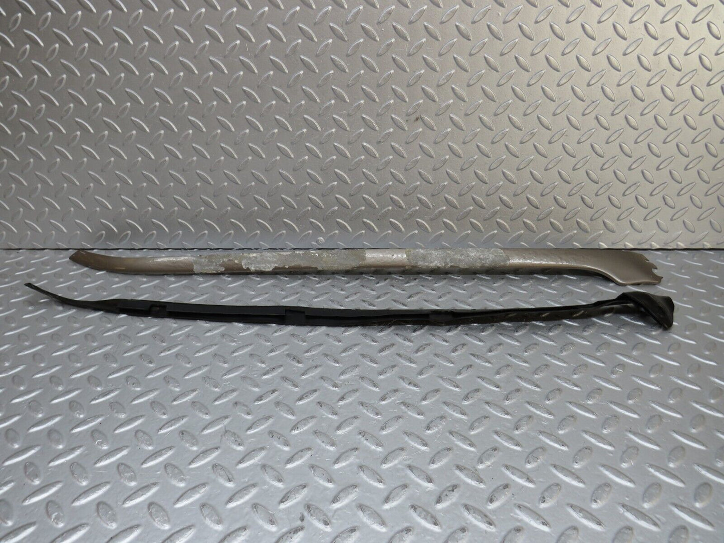 36979 Mercedes-Benz C126 420SEC Coupe Exterior A Pillar Cover Trim Left 1266981398