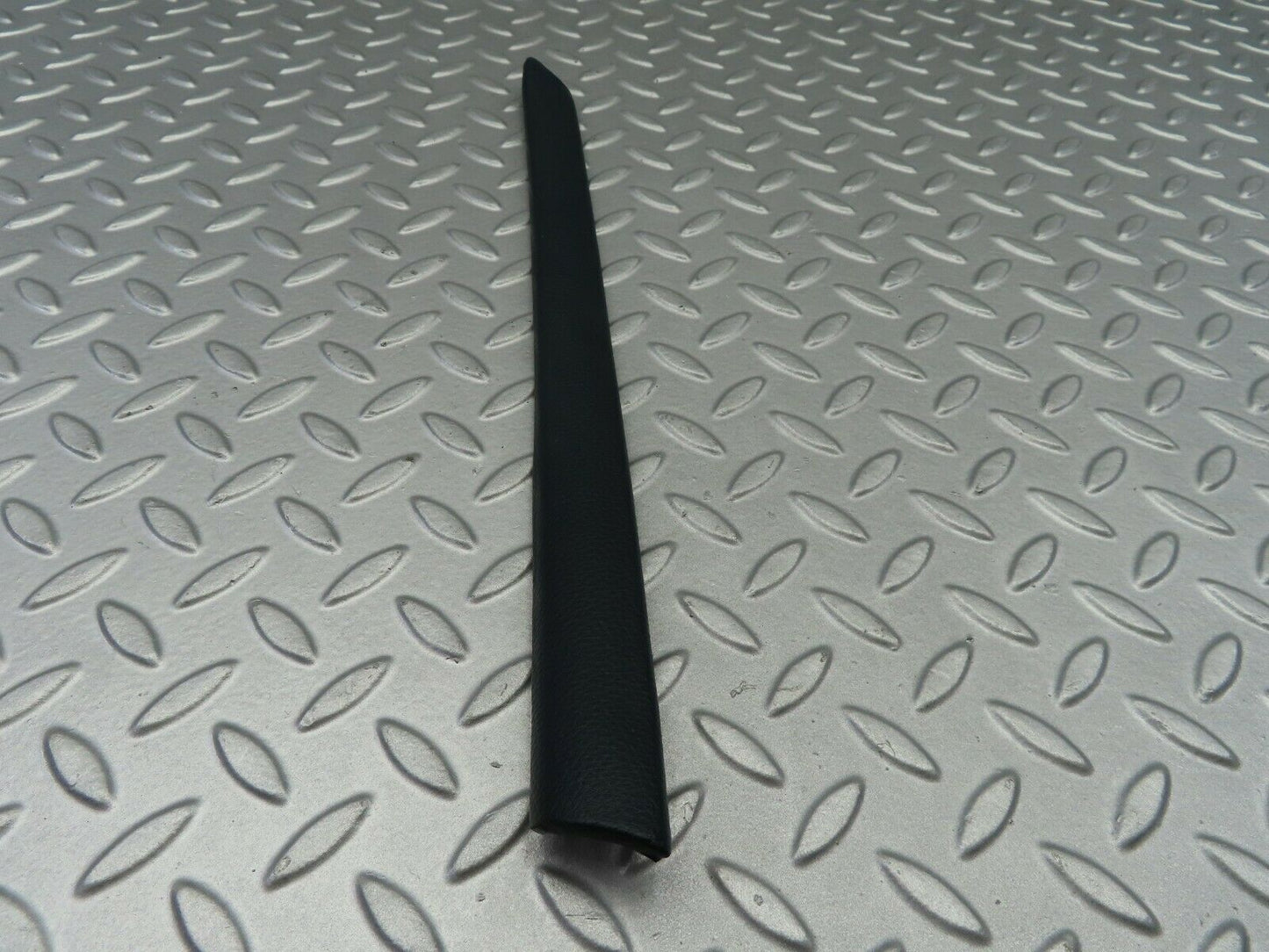 6910 Mercedes-Benz C107 350SLC Coupe Interior Rear Right Quarter Window Cover