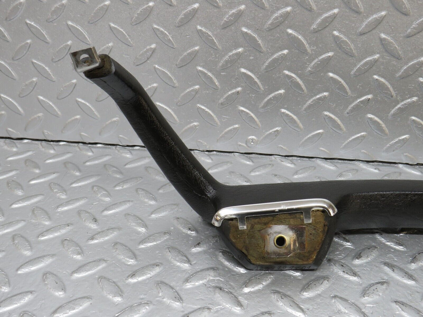 40555 Mercedes-Benz W123 300D Front Left Interior Door Handle Black 1239701701