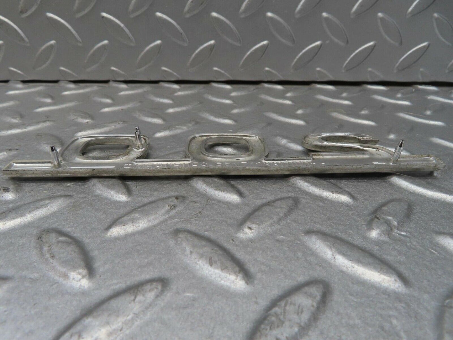 13647 Mercedes-Benz W123 200 Trunk  Badge Emblem 1238170215