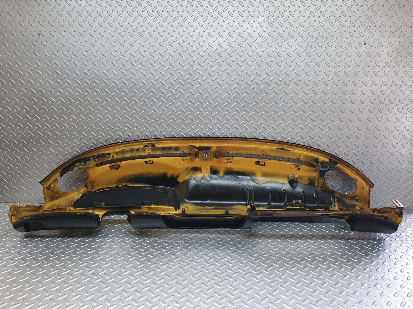 43733 Mercedes-Benz C126 380SEC Coupe Dashboard Black