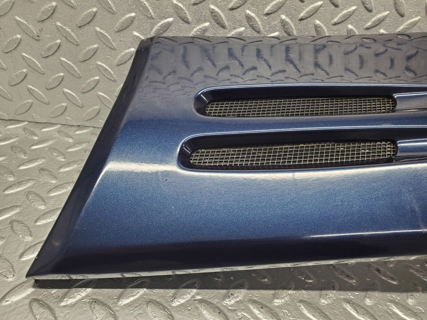 46737 Mercedes-Benz R129 320SL Coupe Front Right Fender Wing Moulding Trim 1296901840 1296900474