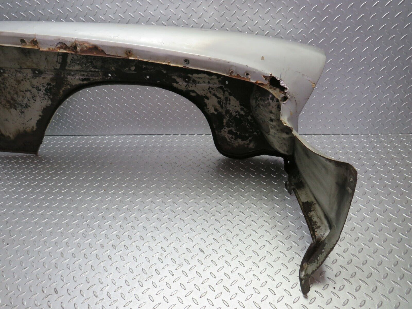 24484 Mercedes-Benz W108 Front Left Wing Fender