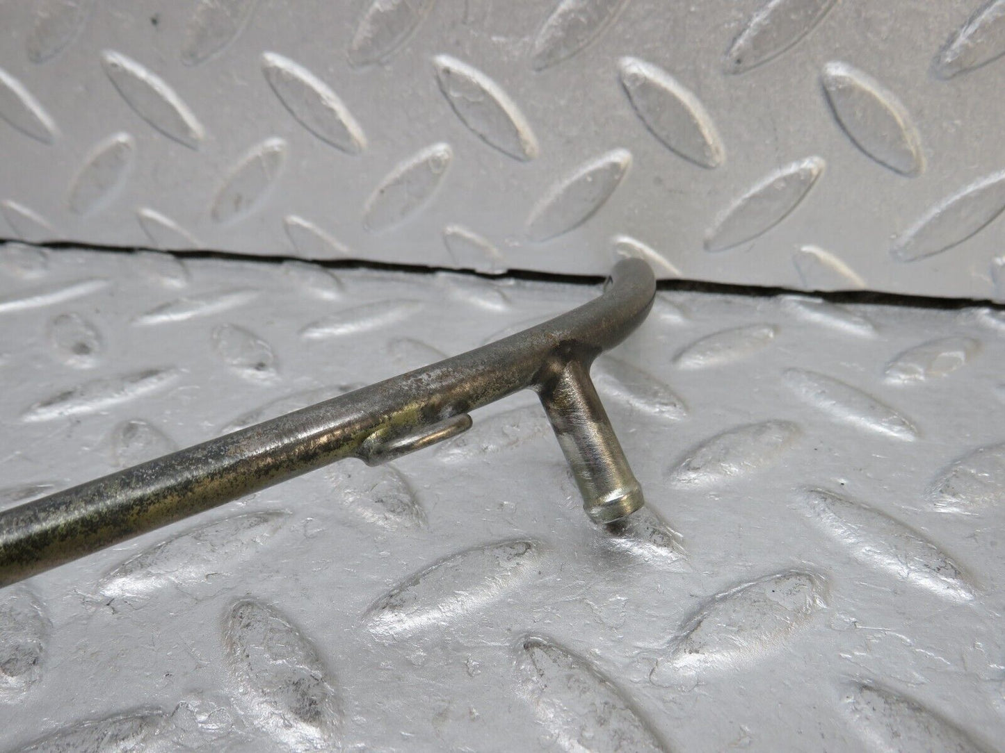 37547 Mercedes-Benz W109 300SEL Fuel Injection Pipe