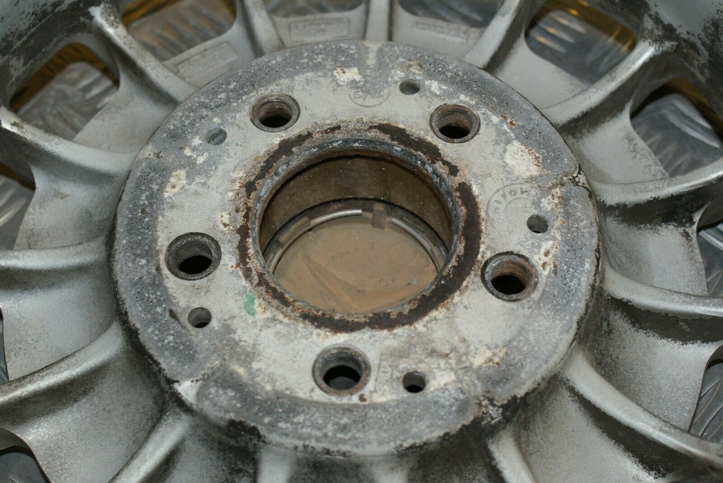 2459 Mercedes-Benz W123 Alloy Wheel Mexican Hat 5.5Jx14H2 ET30 1234001702