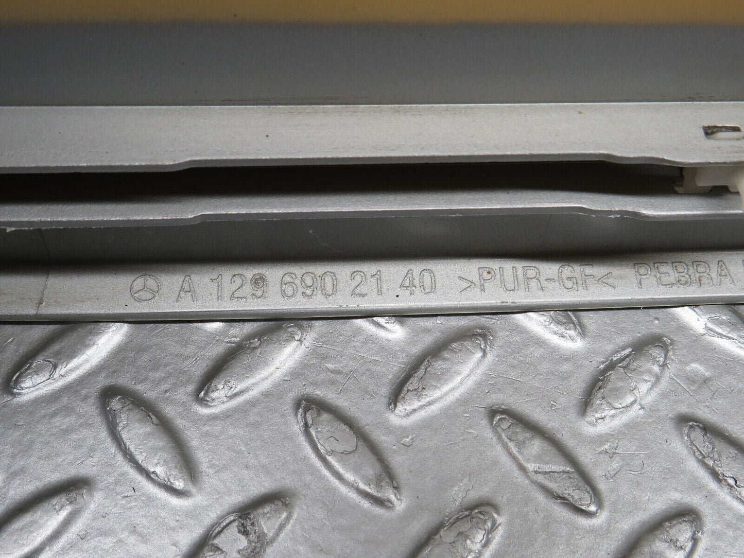 39380 Mercedes-Benz R129 320SL Coupe Left Door Lower Moulding Trim 1296902140