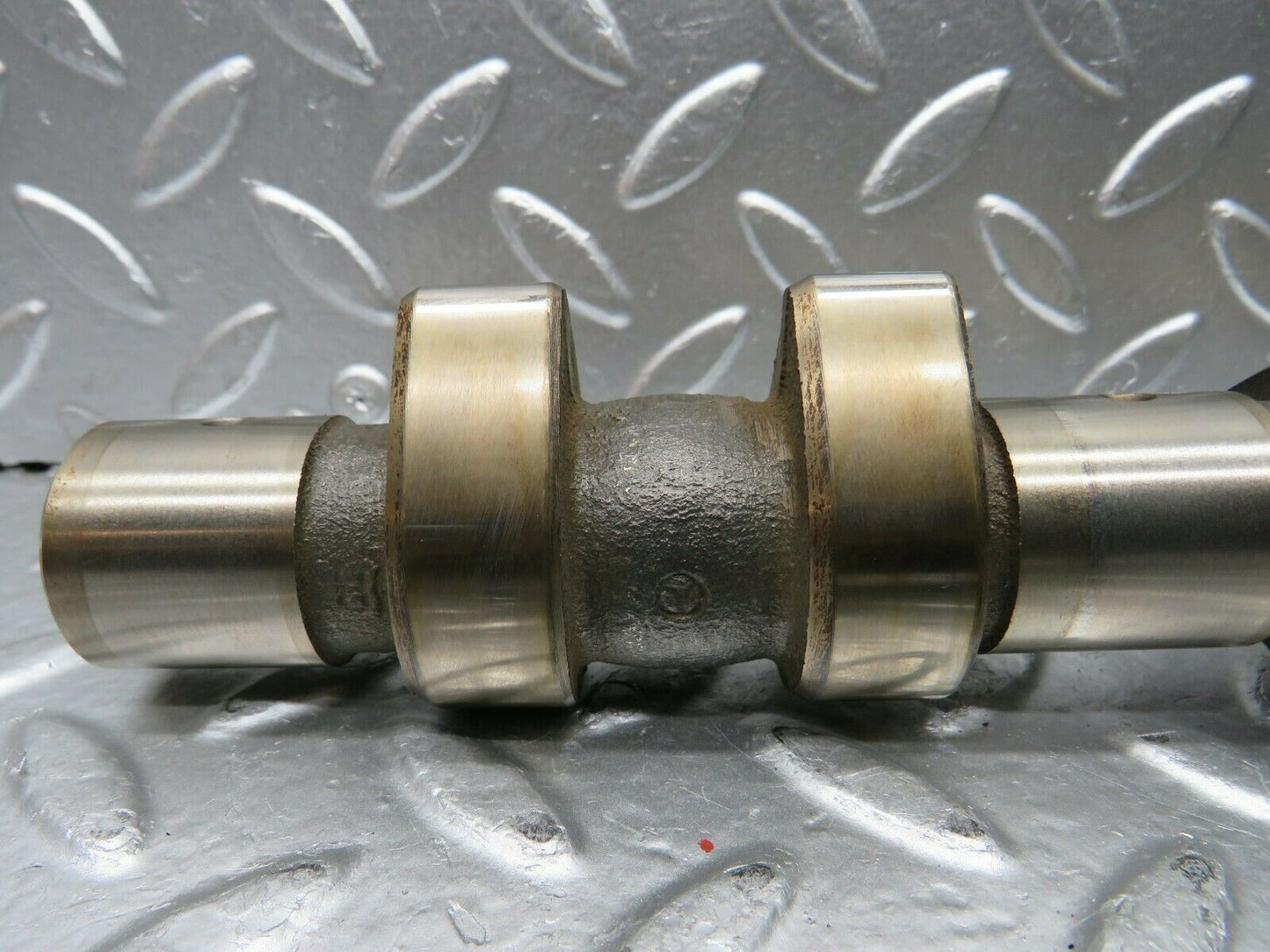 22557 Mercedes-Benz C124 E220 Coupe Camshaft Right Side Exhaust