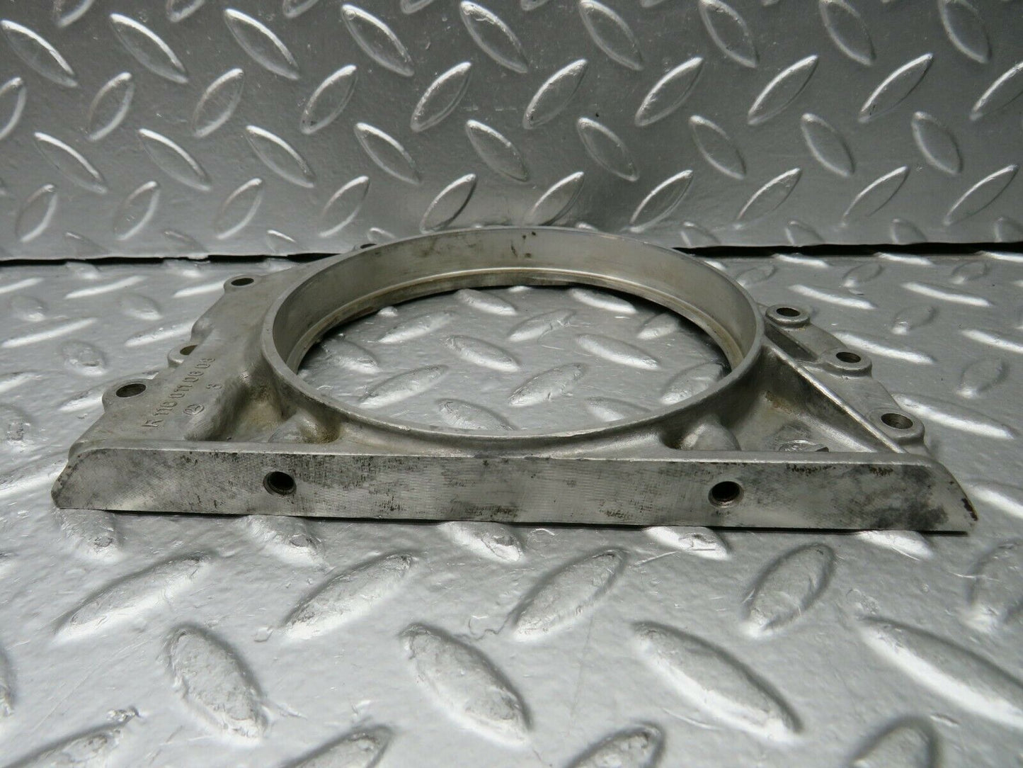 22802 Mercedes-Benz C107 450SLC Coupe Crankshaft Cover Sealing Rear