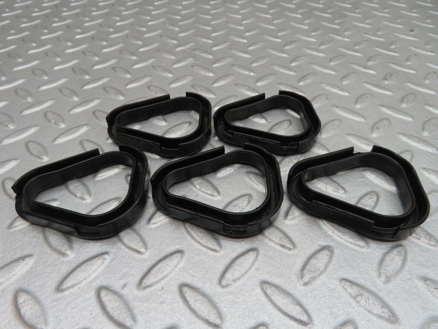 16120 Mercedes-Benz W123 280E Valve Cover Gasket Set 1100160721