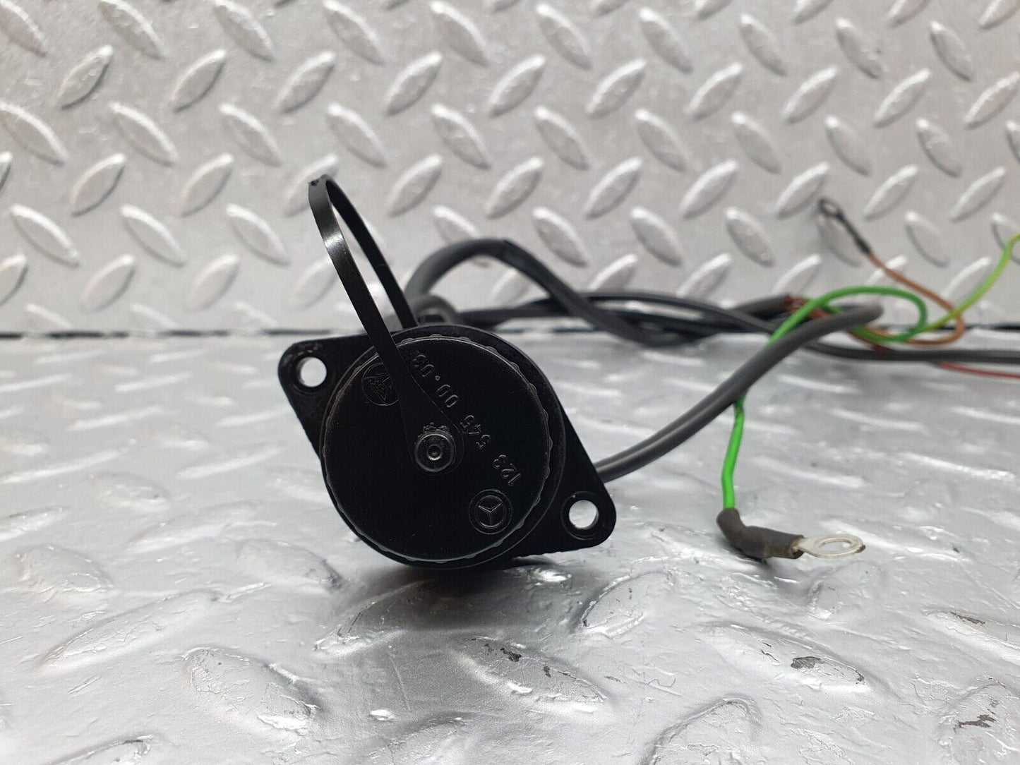 43953 Mercedes-Benz C123 230CE Coupe Diagnostic Connector 1235450026 1235450003