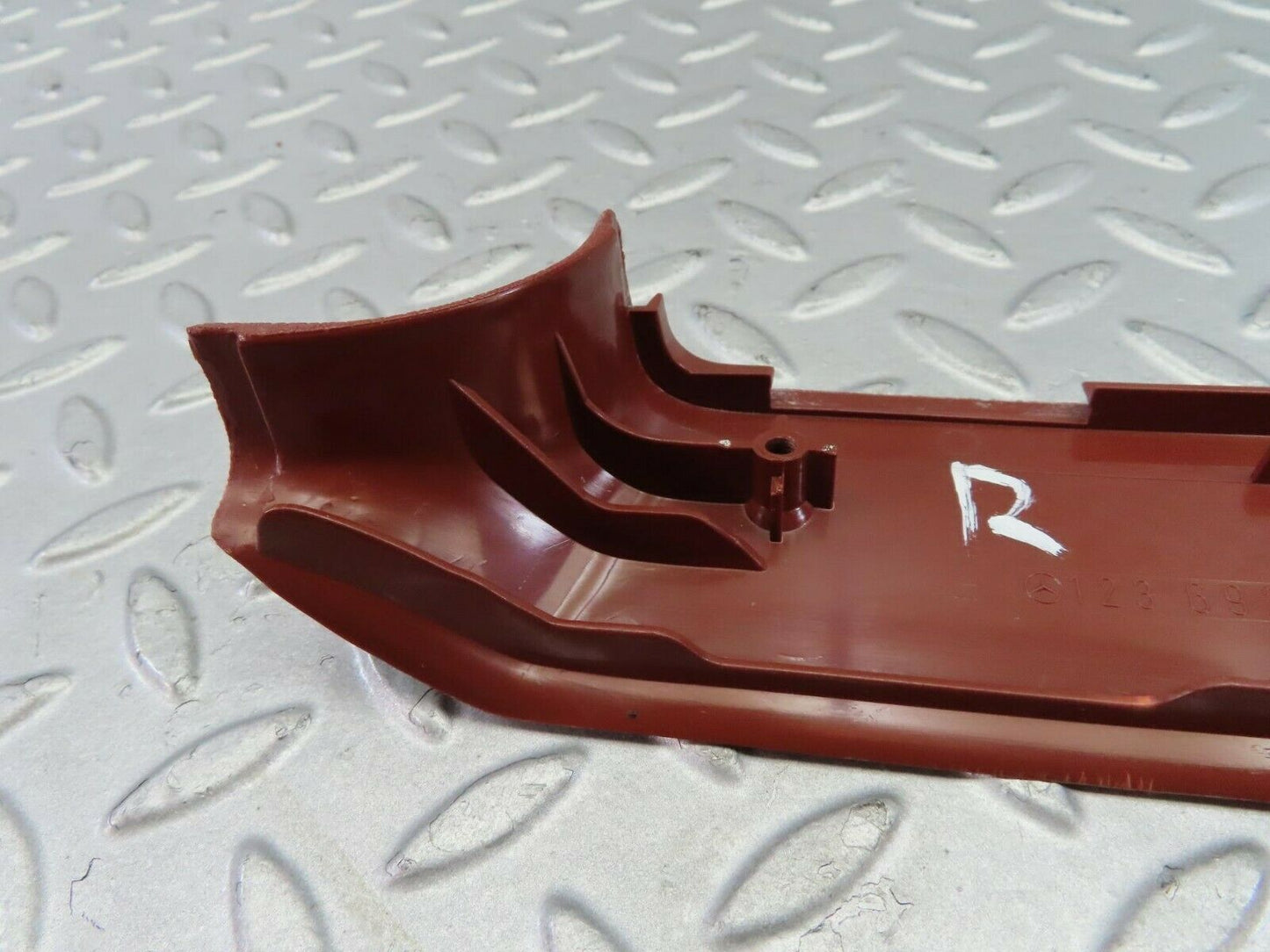 7719 Mercedes-Benz S123 230TE Wagon B Pillar Lower Cover Right 1236922222