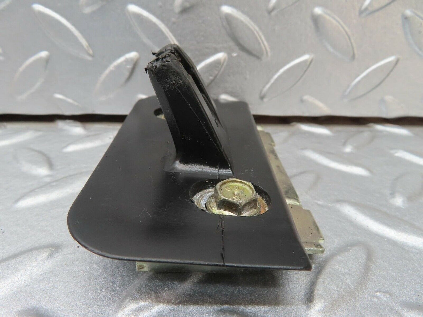 16493 Mercedes-Benz W124 260E Trunk Lock Latch