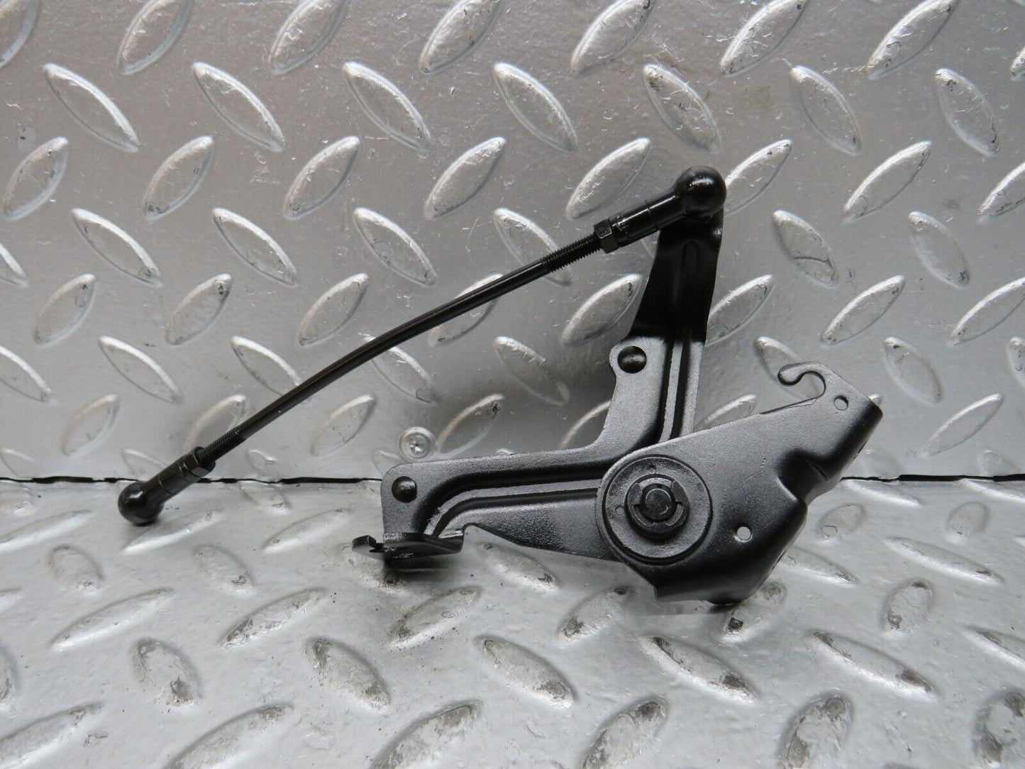 28459 Mercedes-Benz S123 240D Wagon Throttle Linkage