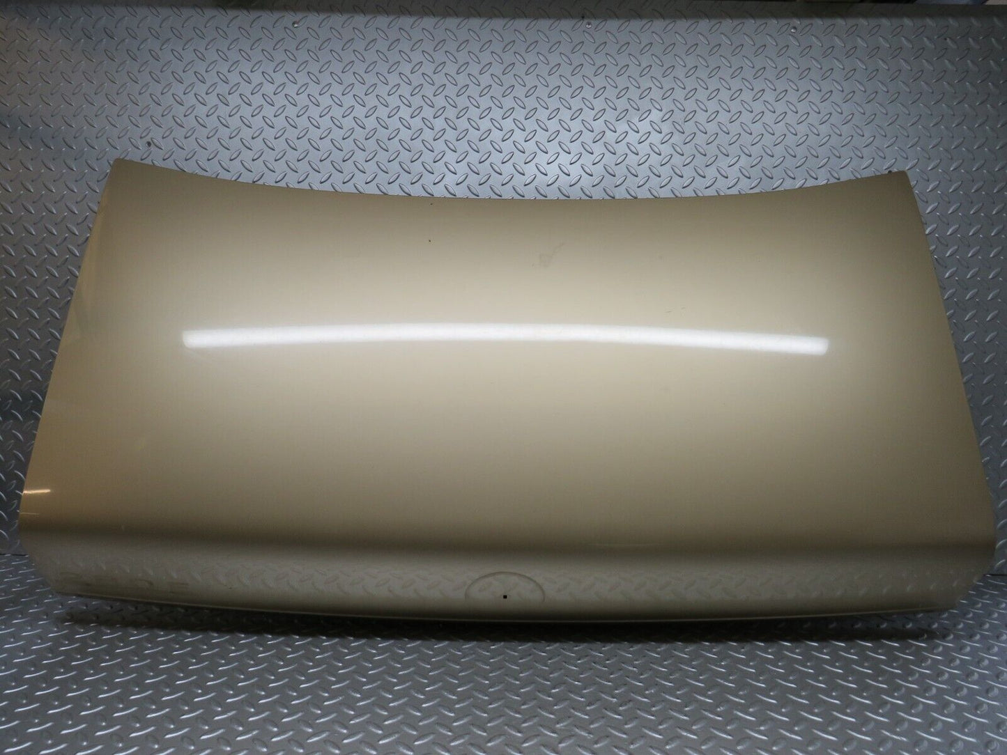 27331 Mercedes-Benz W123 280E Boot Lid Trunk Door