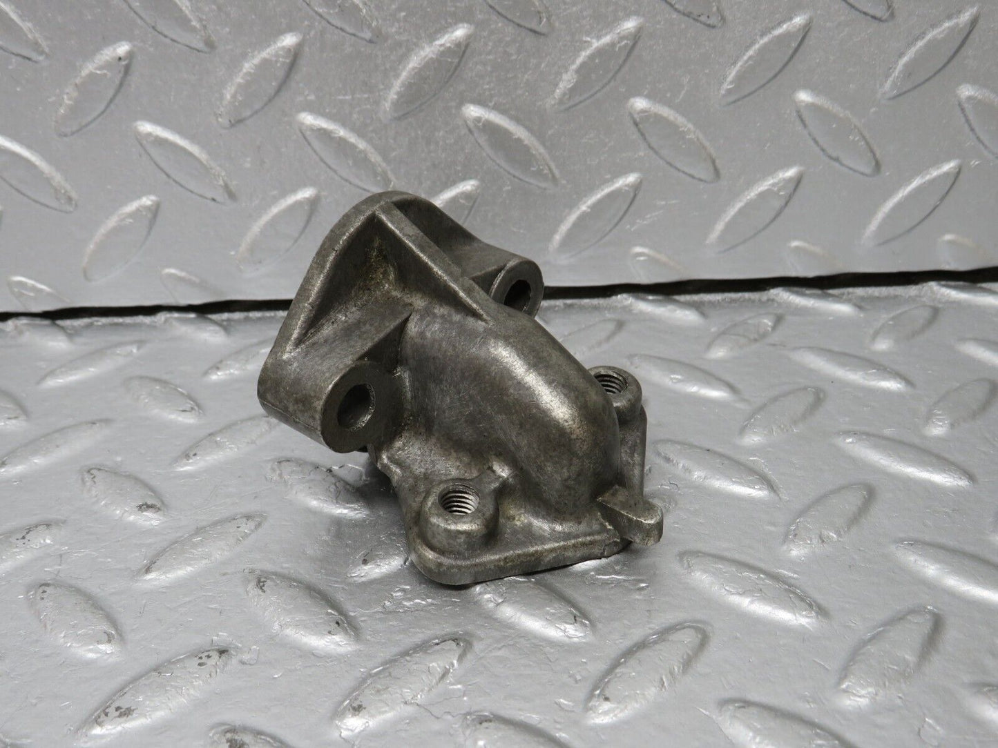40447 Mercedes-Benz W110 230 Fuel Pump Flange Support