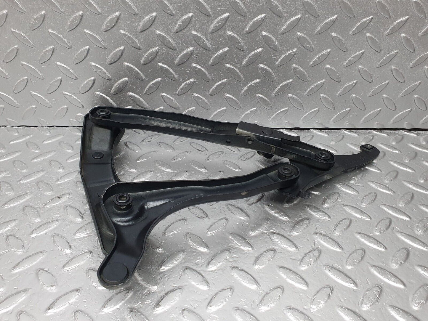 41873 Mercedes-Benz W202 C200 Bonnet Hinge Right Side 2028800228