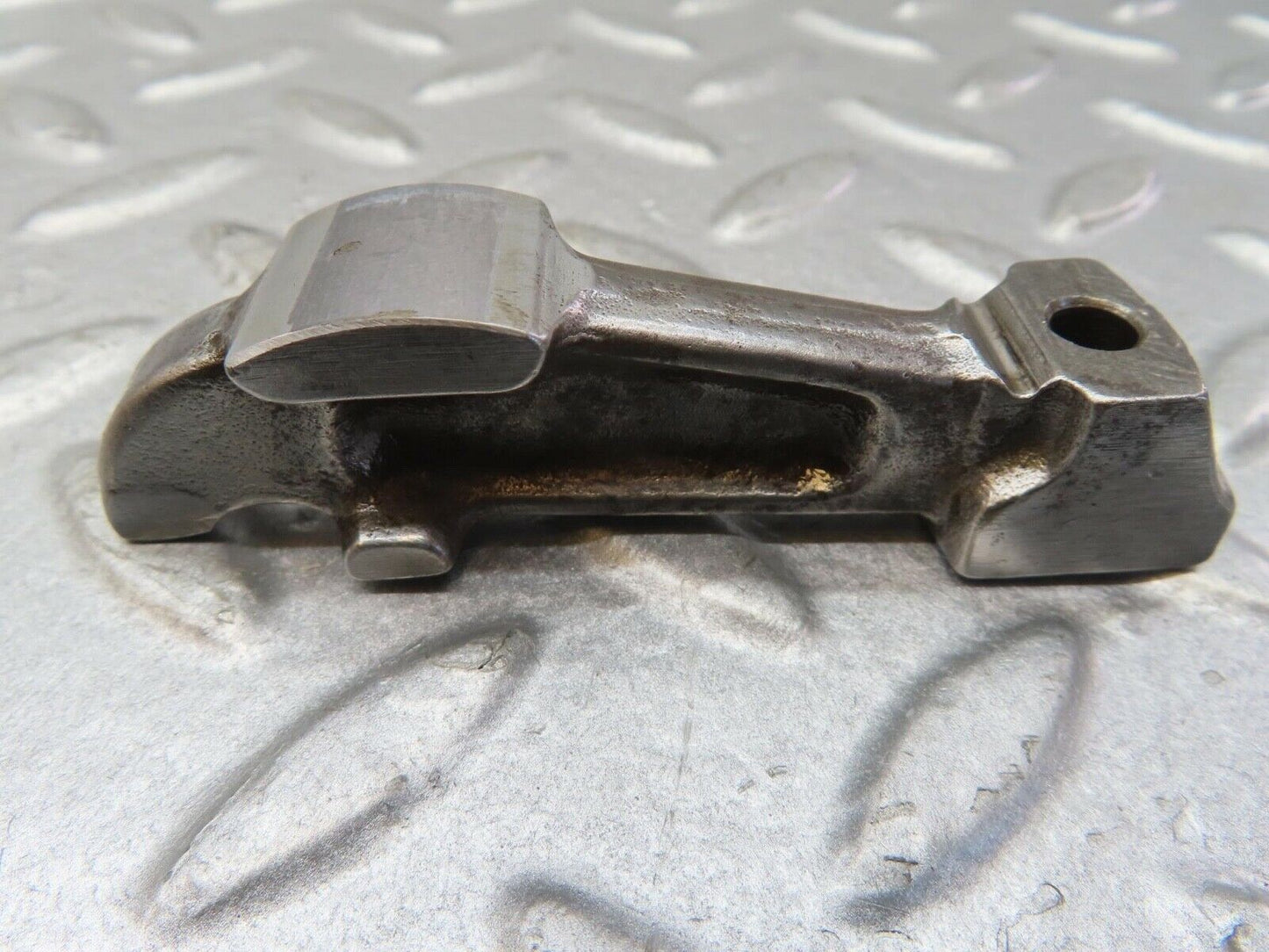 13380 Mercedes-Benz W111 230S Valve Rocker Arm With Retaining Spring