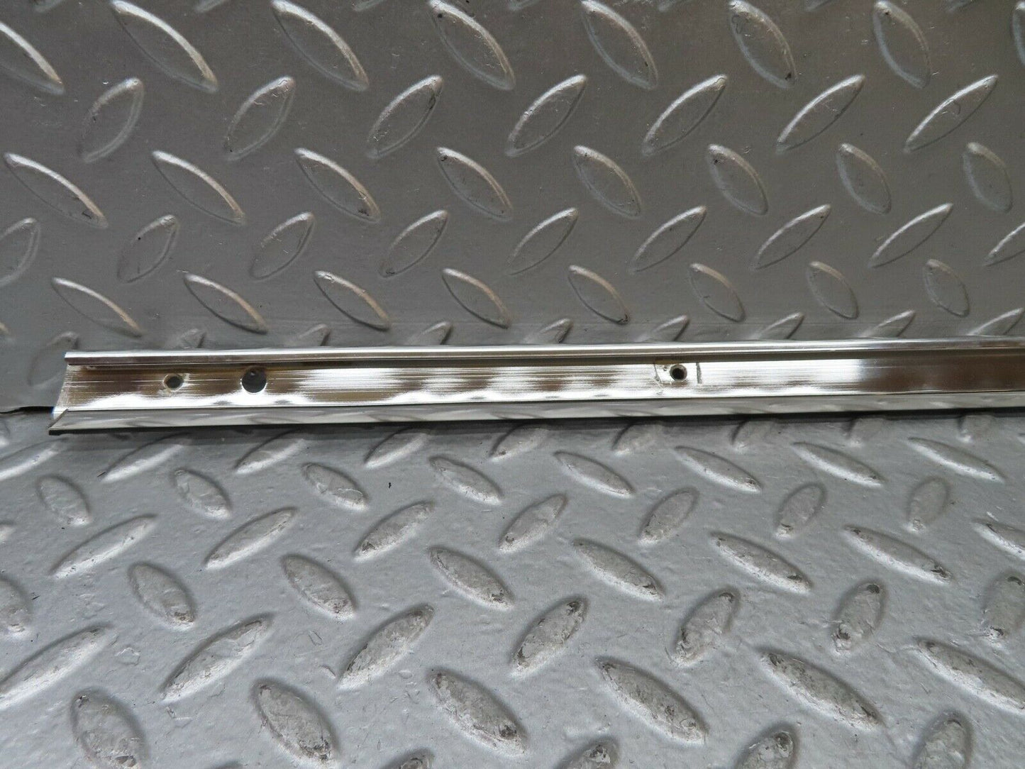 20571 Mercedes-Benz R107 450SL Roof Chrome Trim Left Side