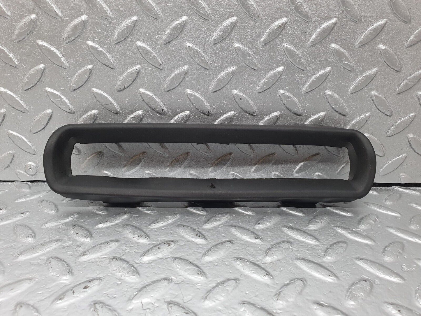 42600 Mercedes-Benz R129 320SL Coupe Heater Blower Rubber Seal