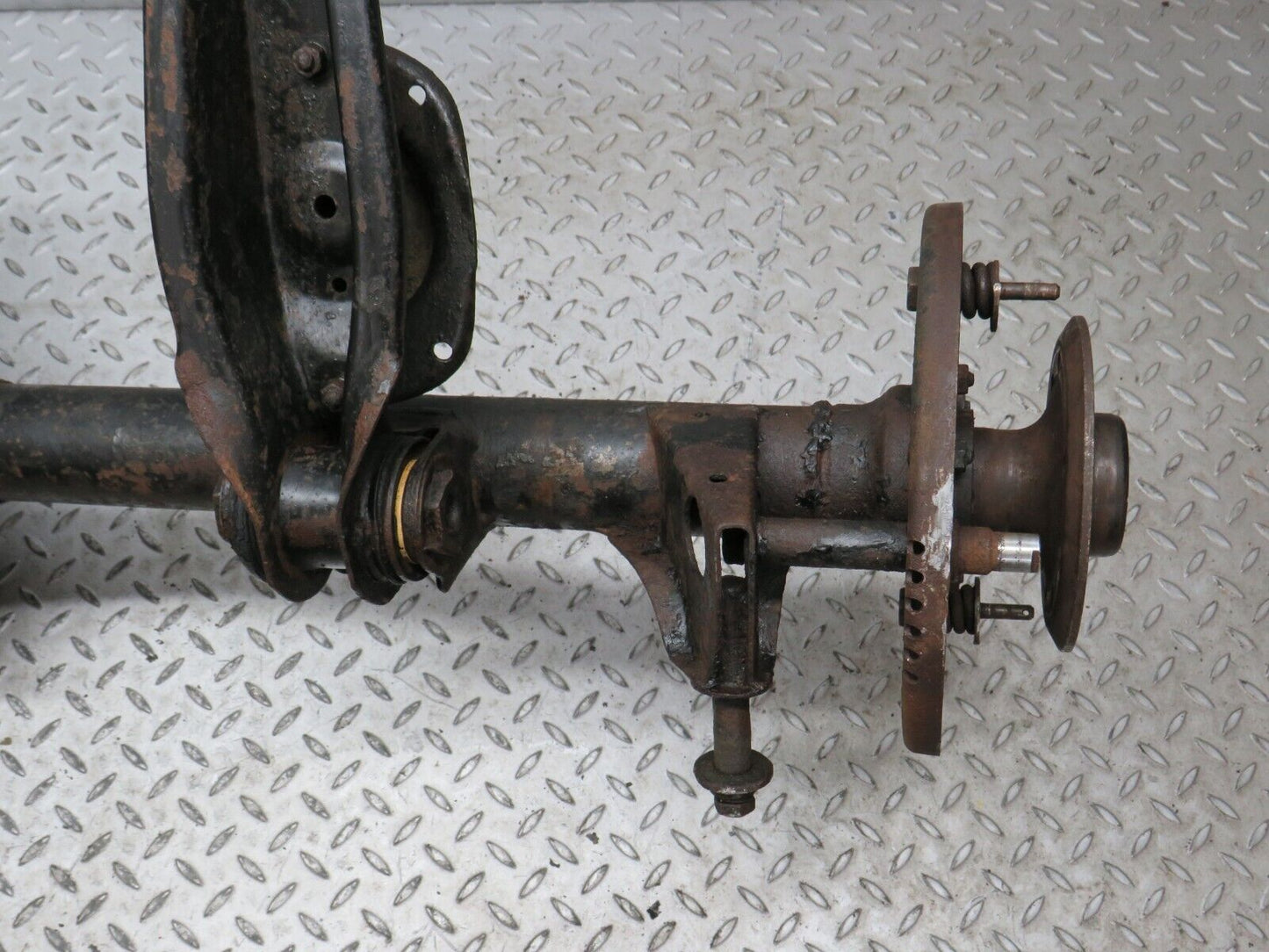 40535 Mercedes-Benz W110 230 Rear Axle With Differential Ratio 4.08 1103510701