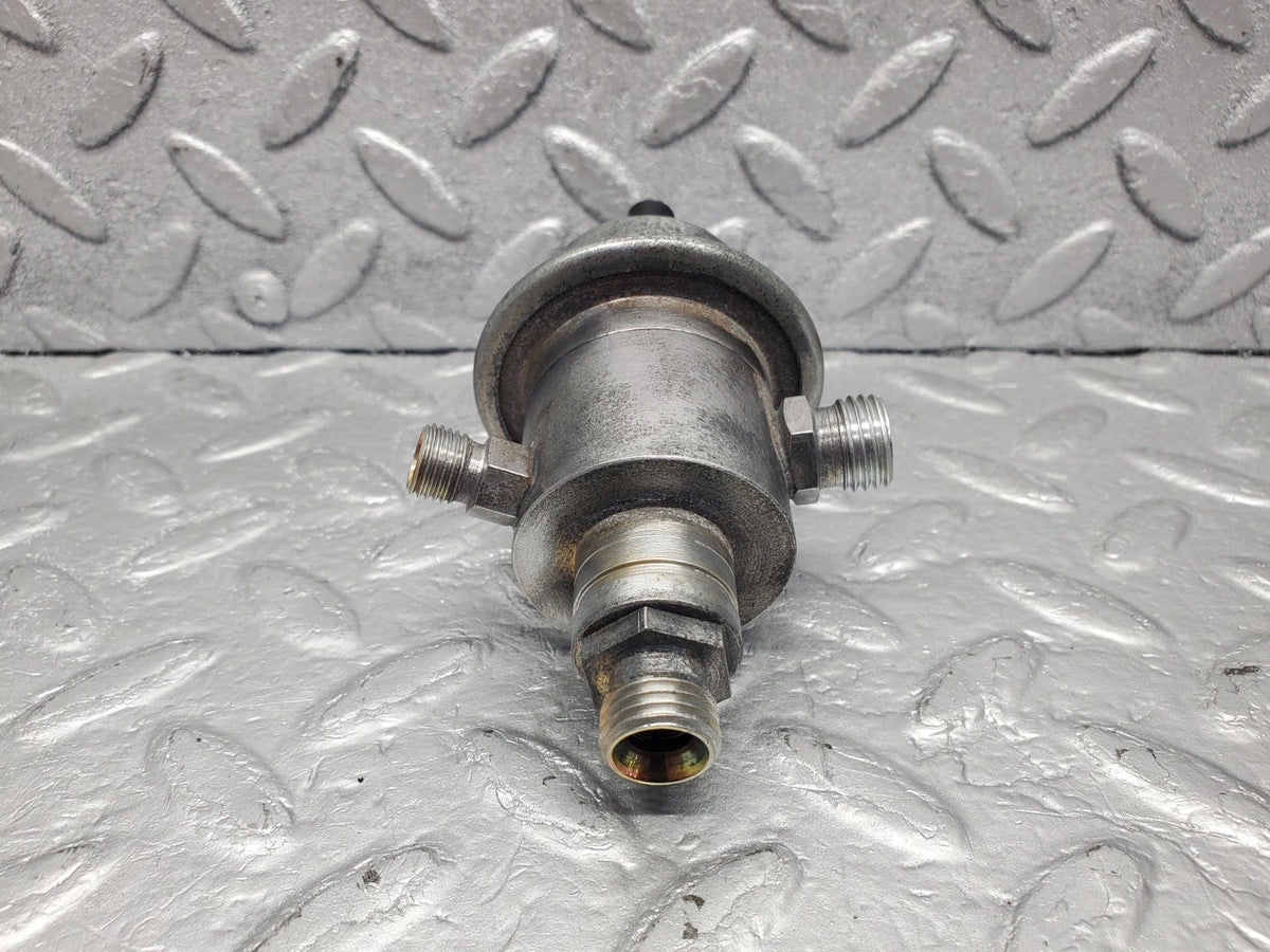 W201 Baby Benz fuel pressure regulator used OEM