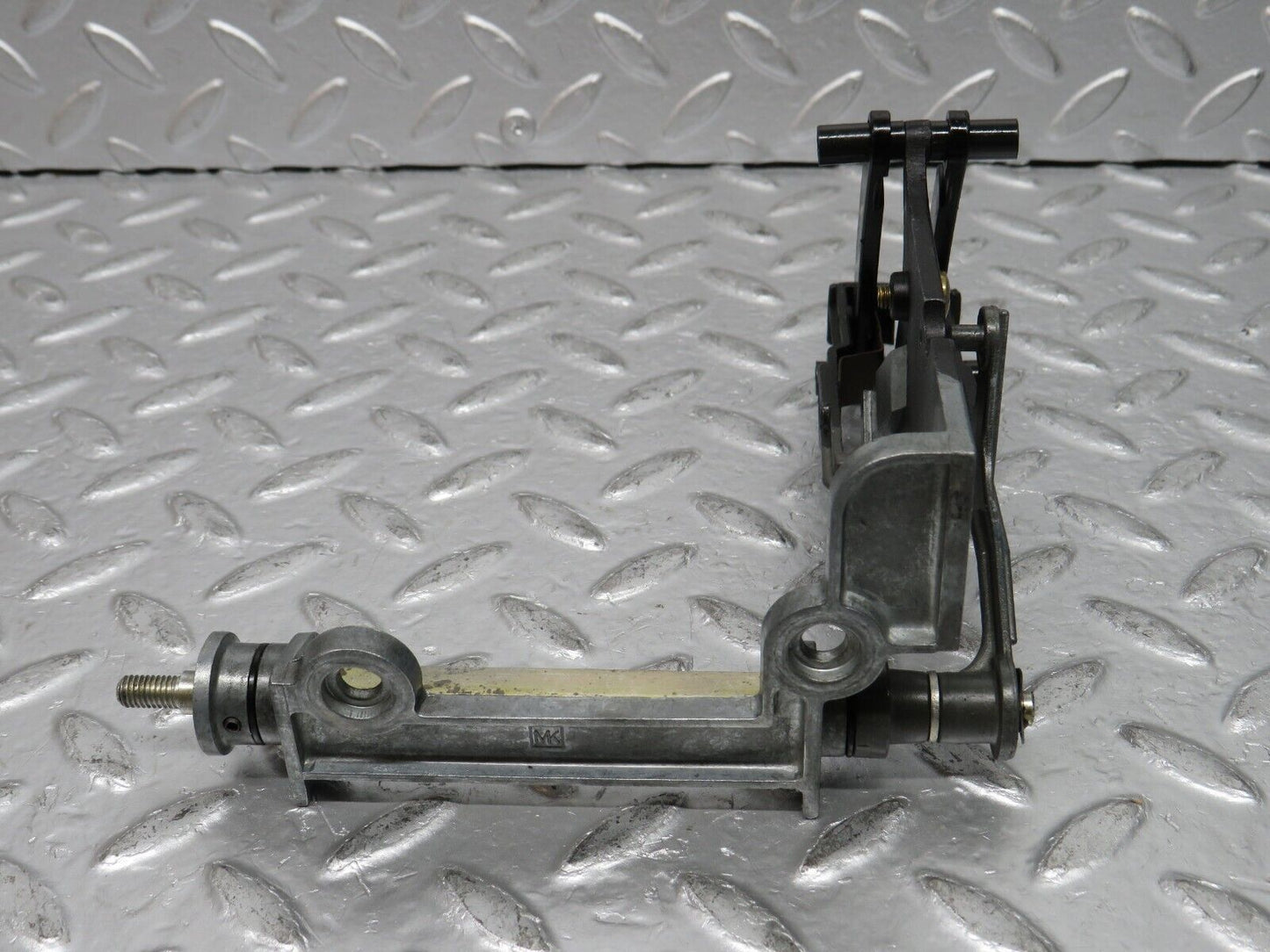 32277 Mercedes-Benz C107 350SLC Coupe Heater Control Mechanism