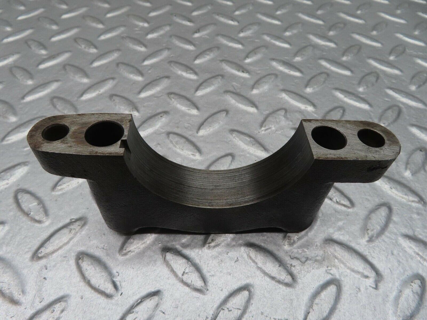12874 Mercedes-Benz W111 220SE Crankshaft Bearing Holder Block 1800110011