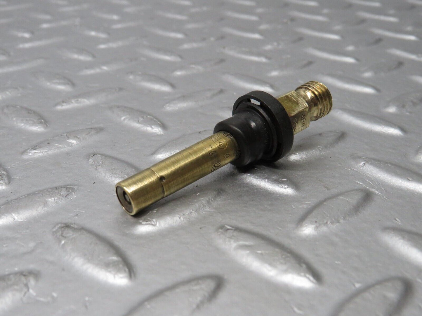 38902 Mercedes-Benz W201 190E 2.6L Fuel Injector Bosch 0000785623 0437502047