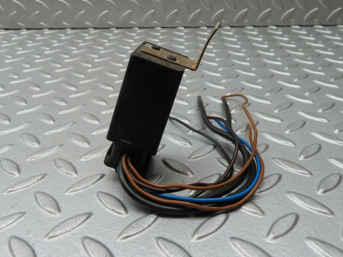 4191 Mercedes-Benz S123 200T Wagon Rear Heated Window Relay 1078200010