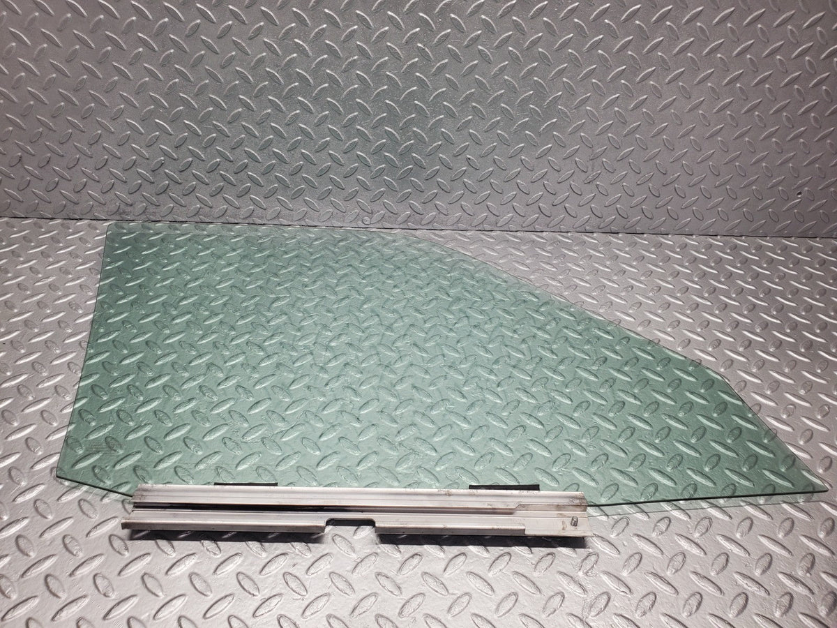 W201 Baby Benz front left door window glass used OEM