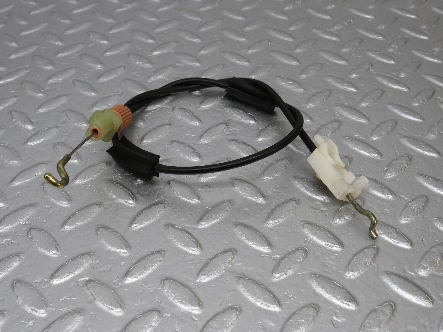 39754 Mercedes-Benz R129 320SL Coupe Door Lock Cable