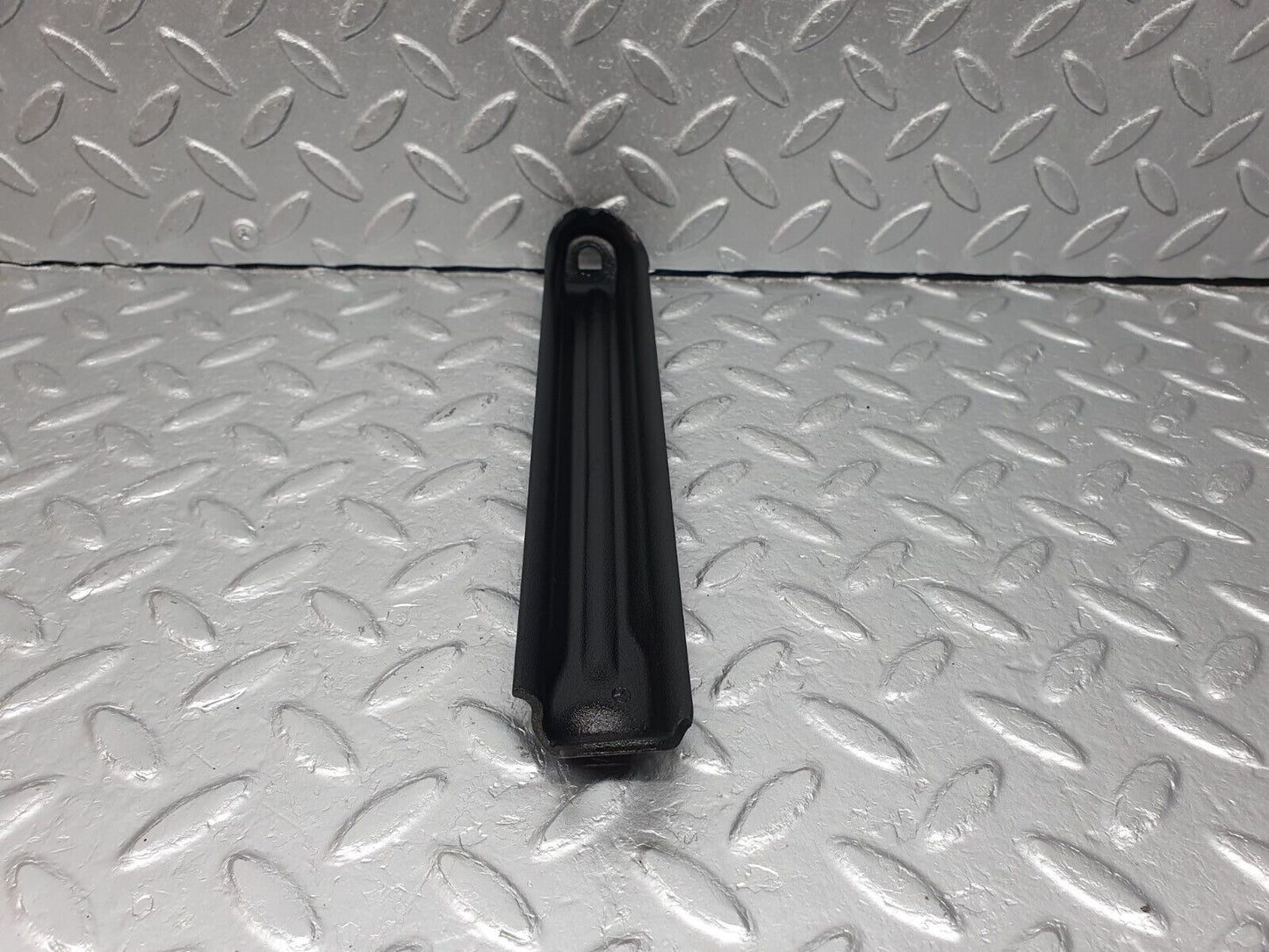 41527 Mercedes-Benz W124 200E Intake Manifold Bracket