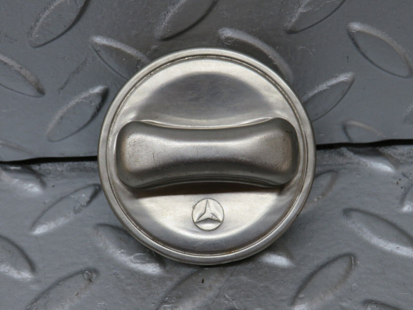 36335 Mercedes-Benz W126 420SE Fuel Tank Cap 1244700005