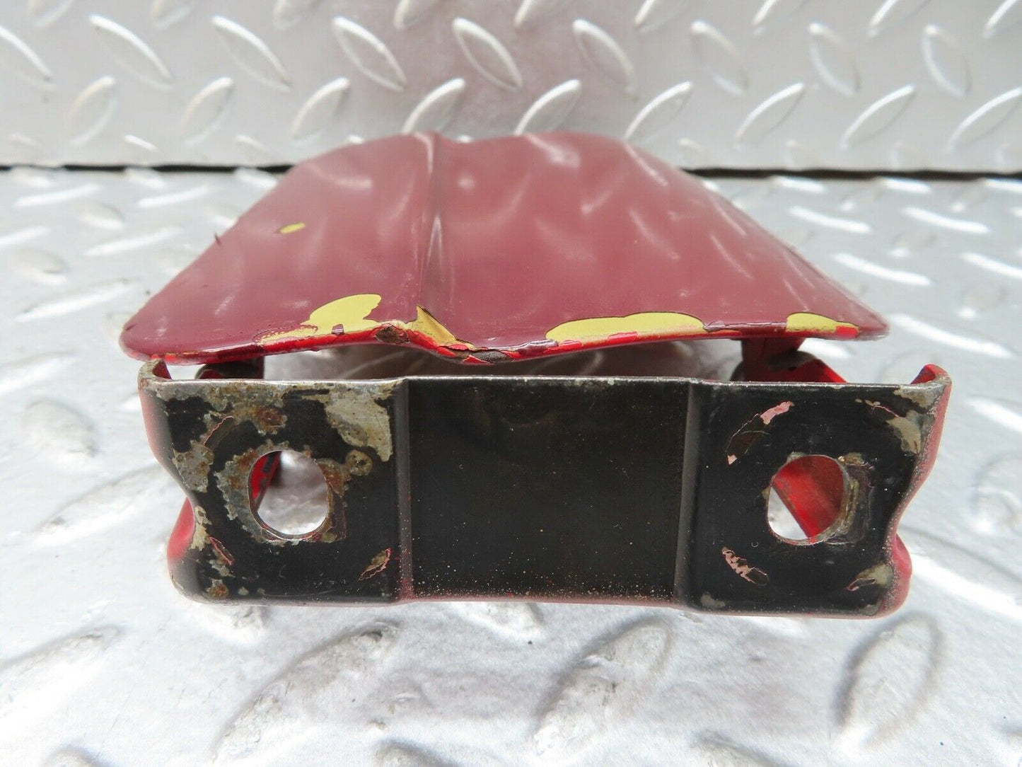 19176 Mercedes-Benz W123 300D Fuel Tank Flap Cap 1235840039