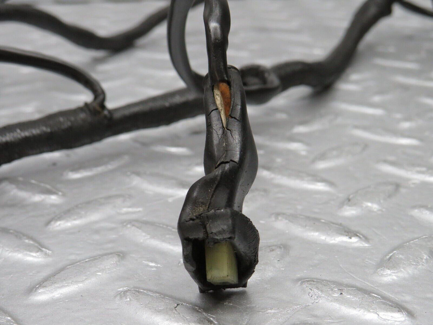 37576 Mercedes-Benz W109 300SEL ECU Wire Harness 0005451945