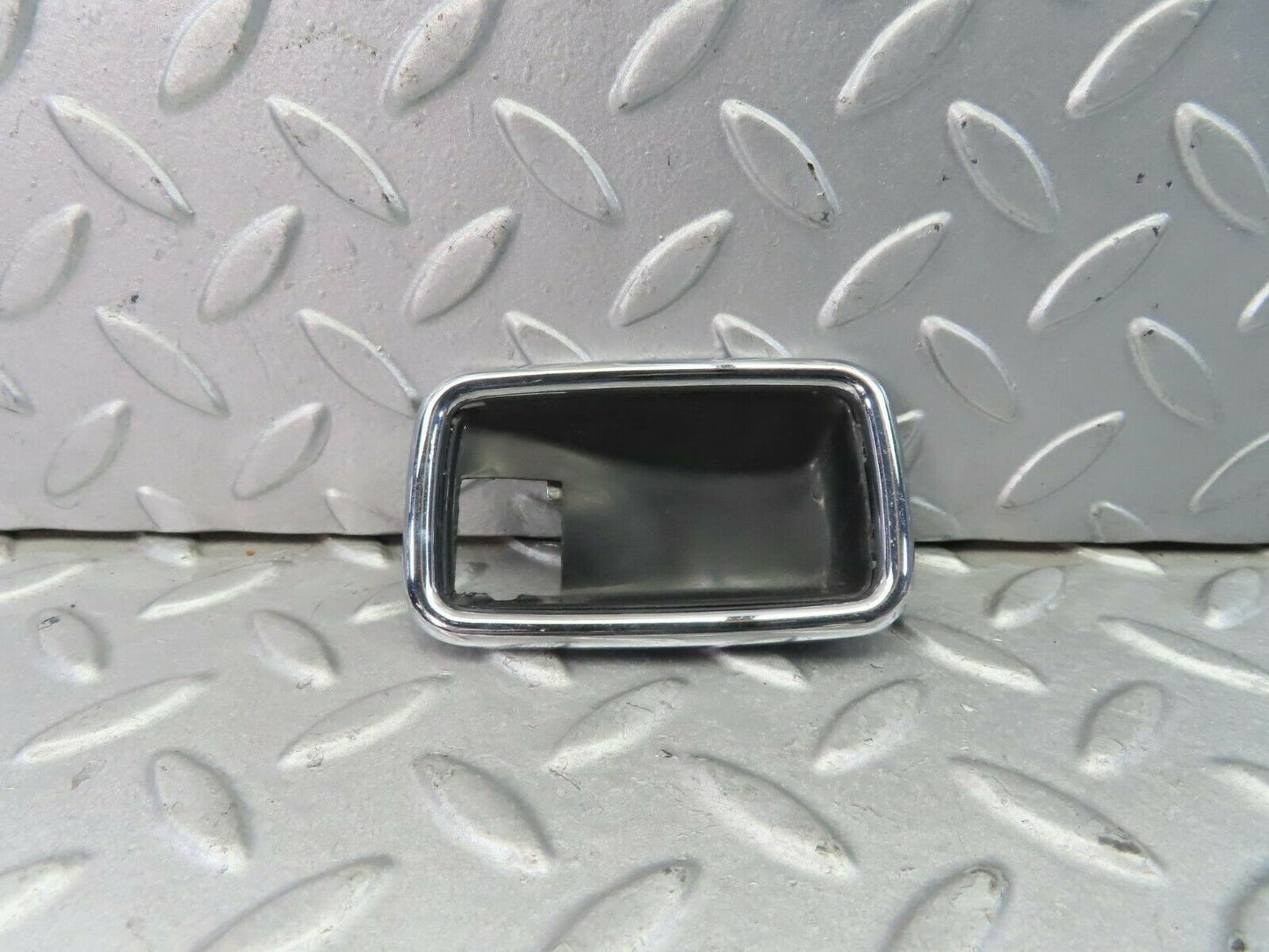 8662 Mercedes-Benz W108 Chrome Frame For Door Opener Left 1087660511