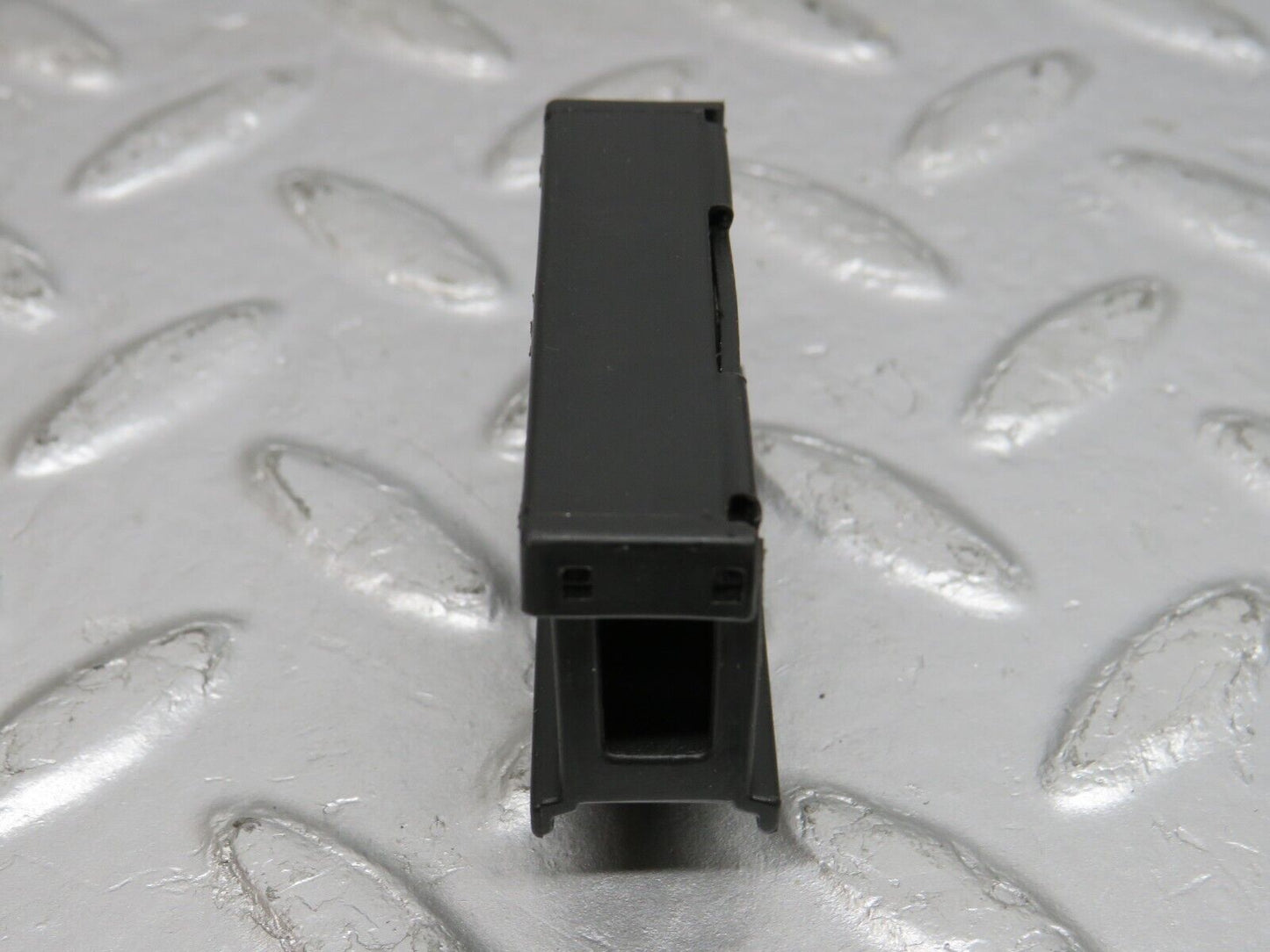 39634 Mercedes-Benz R129 320SL Coupe Wire Cable Connector 0005400869