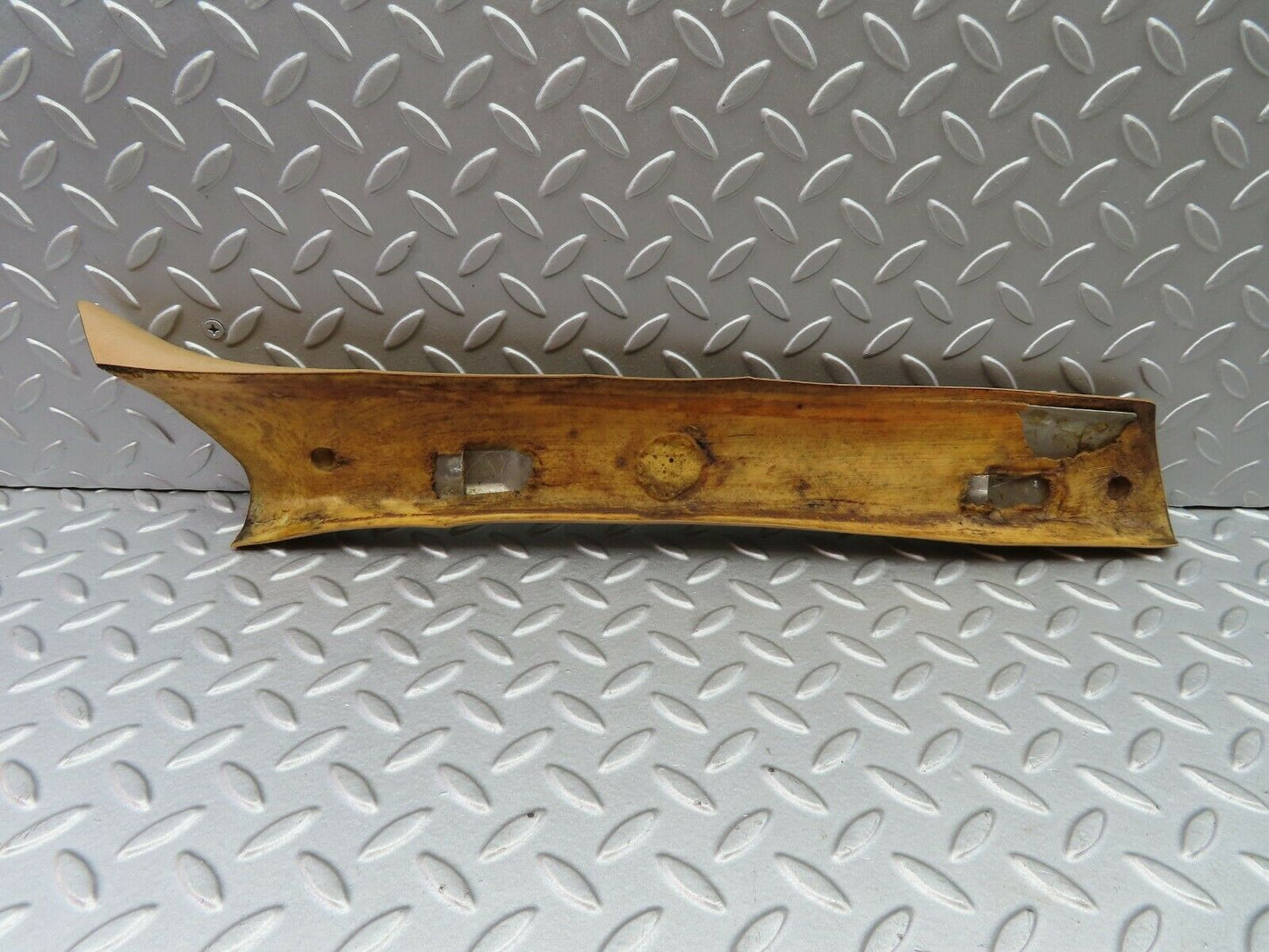 6136 Mercedes-Benz W126 380SE A Pillar Cover Left Side