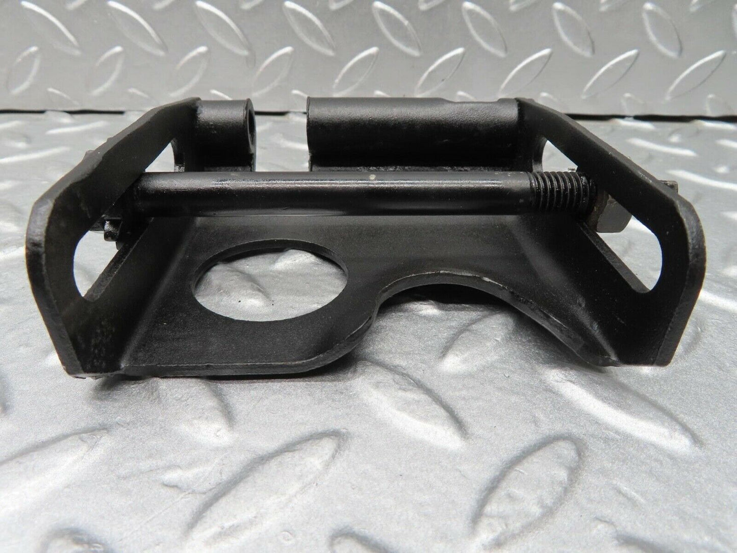 14074 Mercedes-Benz C107 280SLC Alternator Generator Bracket
