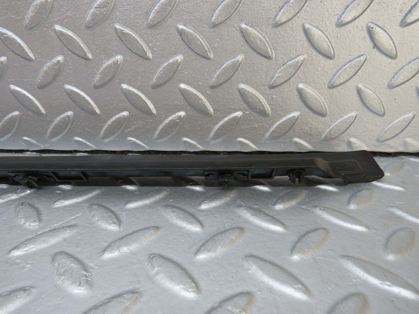 35259 Mercedes-Benz W221 Rear Left Door Lower Seal Trim 2216900362