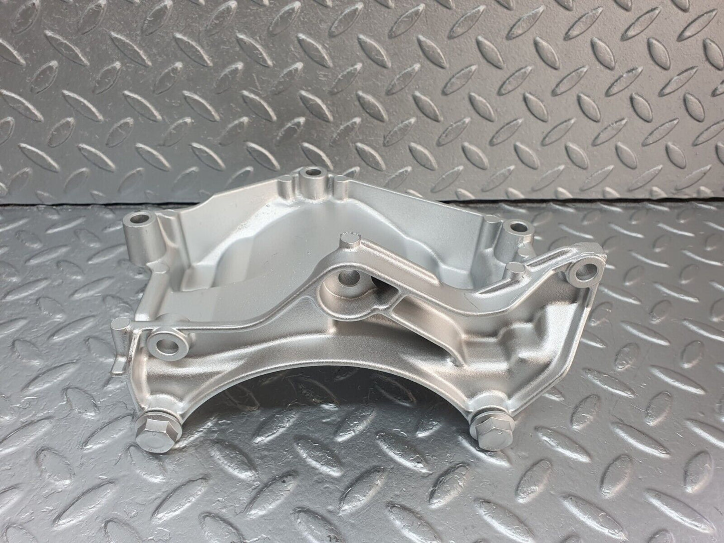 41890 Mercedes-Benz W202 C200 AC Compressor Support Bracket 1111550135