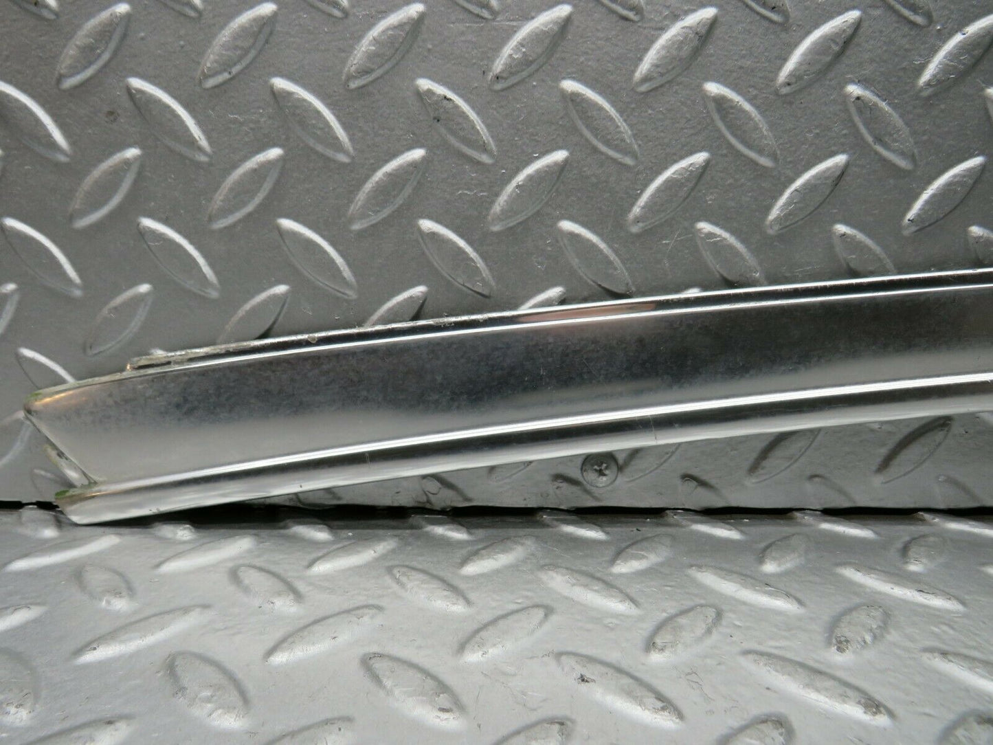 22018 Mercedes-Benz S123 280TE D Pillar Exterior Chrome Trim Right Side