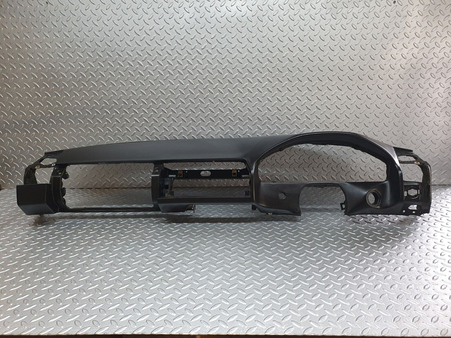42426 Mercedes-Benz R129 320SL Coupe Dashboard Black