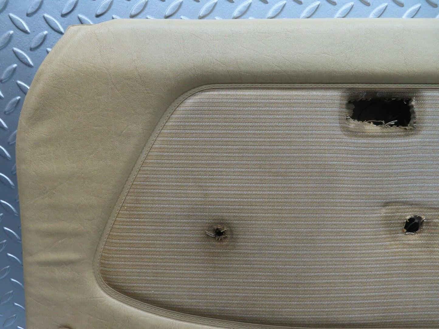 21124 Mercedes-Benz W123 230E Front Right Door Card Beige