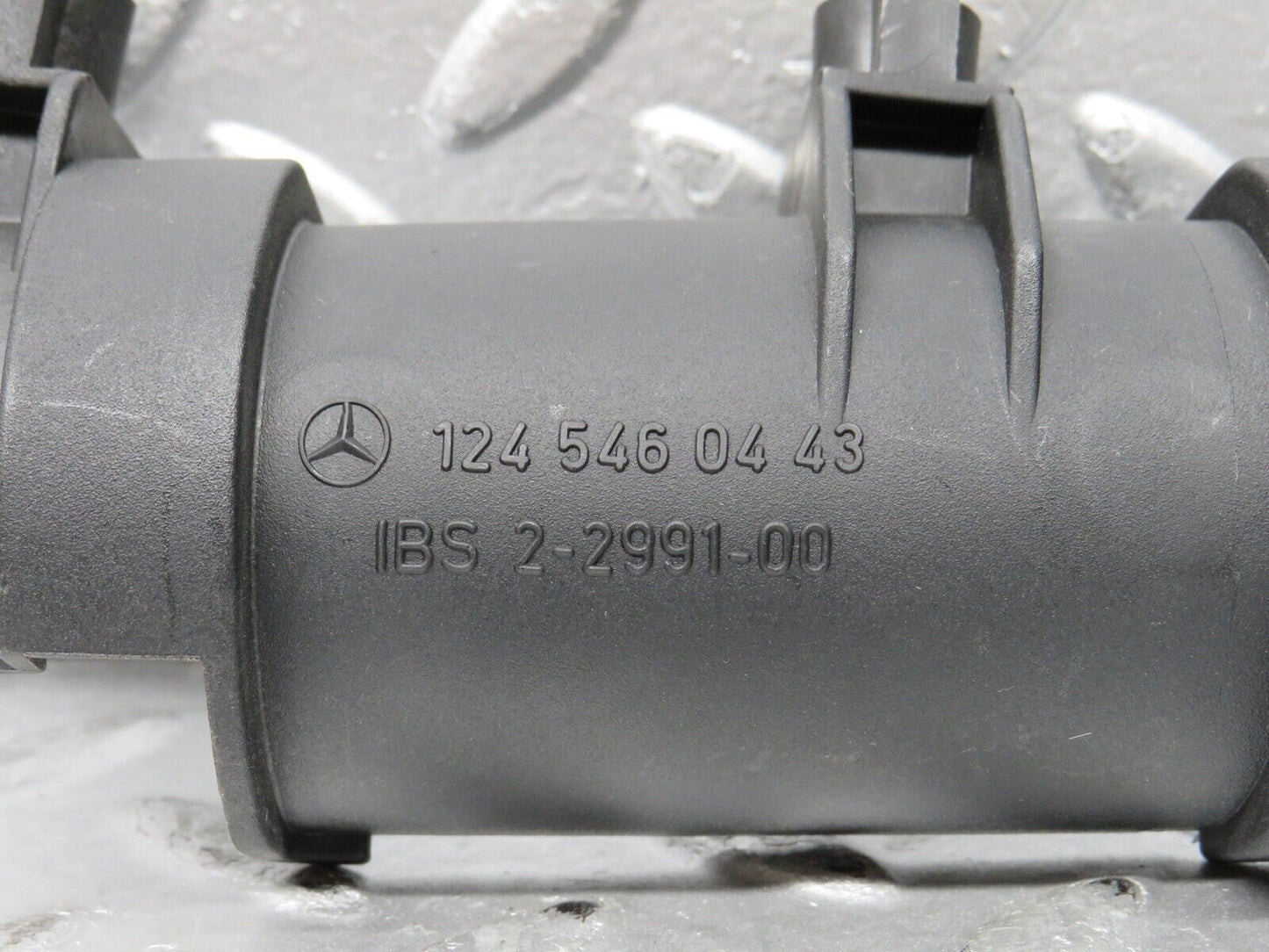 30321 Mercedes-Benz W124 230E Steering Column Cable Bracket 1245460443