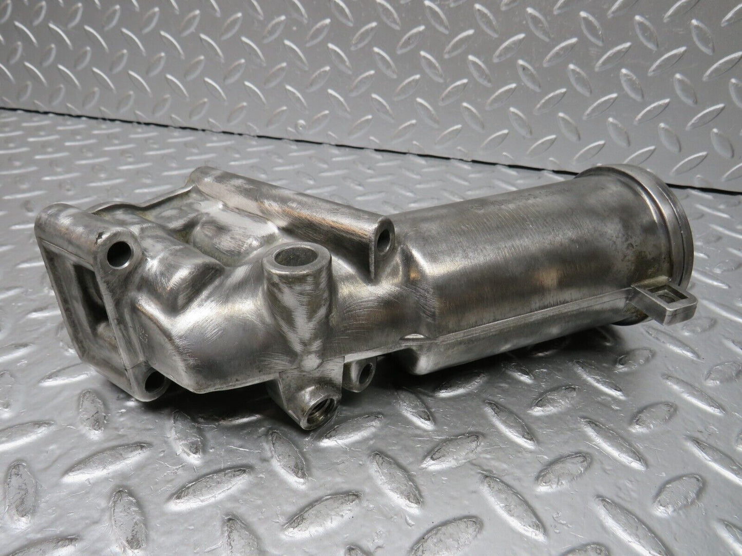 30823 Mercedes-Benz W201 190E 2.0L Oil Filter Housing 1021801211 1021840325