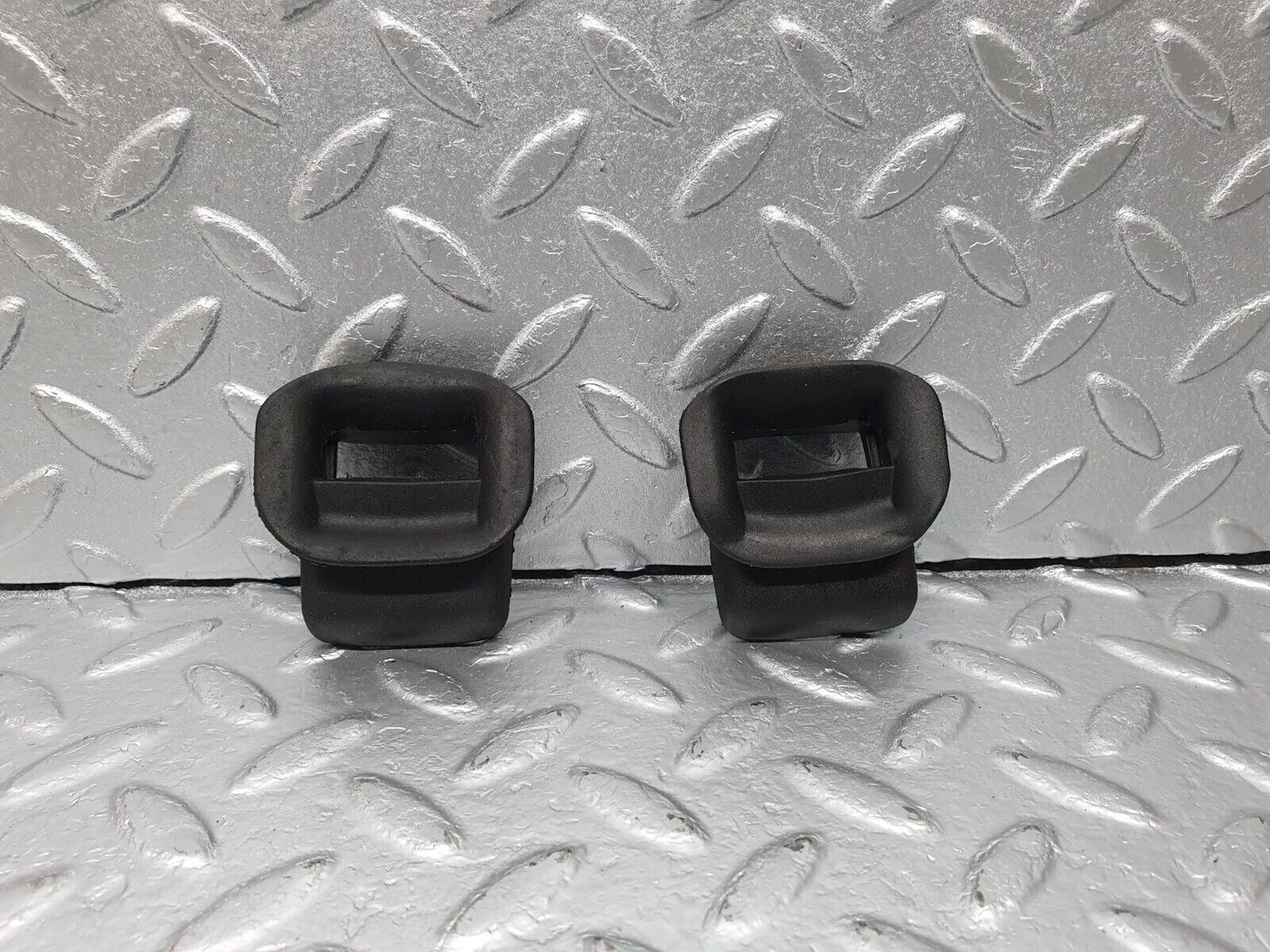 41876 Mercedes-Benz W202 C200 Rear Door Check Strap Rubber Seal 2x 2027372430