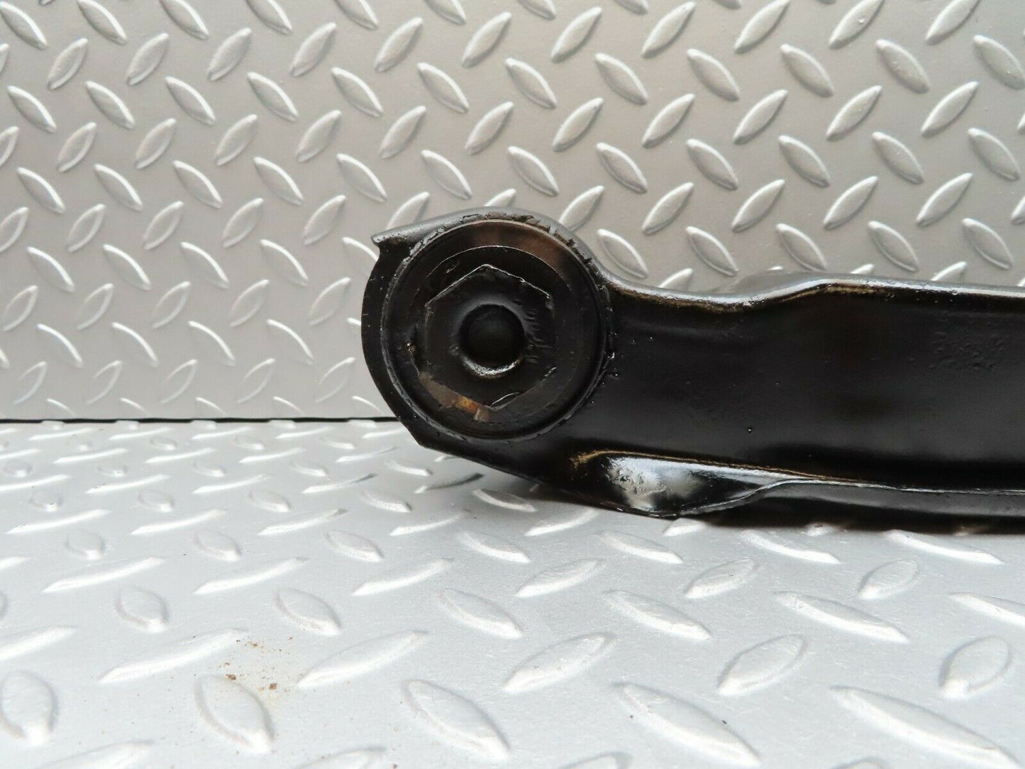3564 Mercedes-Benz W108 280SE Rear Left Axle Spring Coil Mount