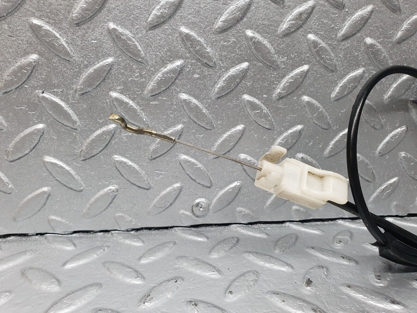 42366 Mercedes-Benz R129 320SL Coupe Door Lock Cable