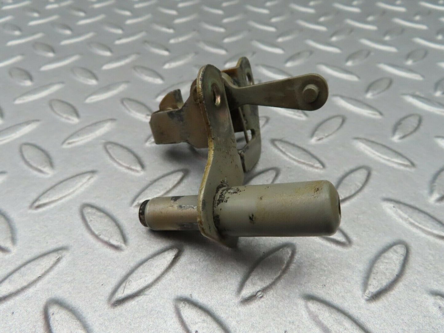 5487 Mercedes-Benz W124 230E Bonnet Lock Catch 1248800260